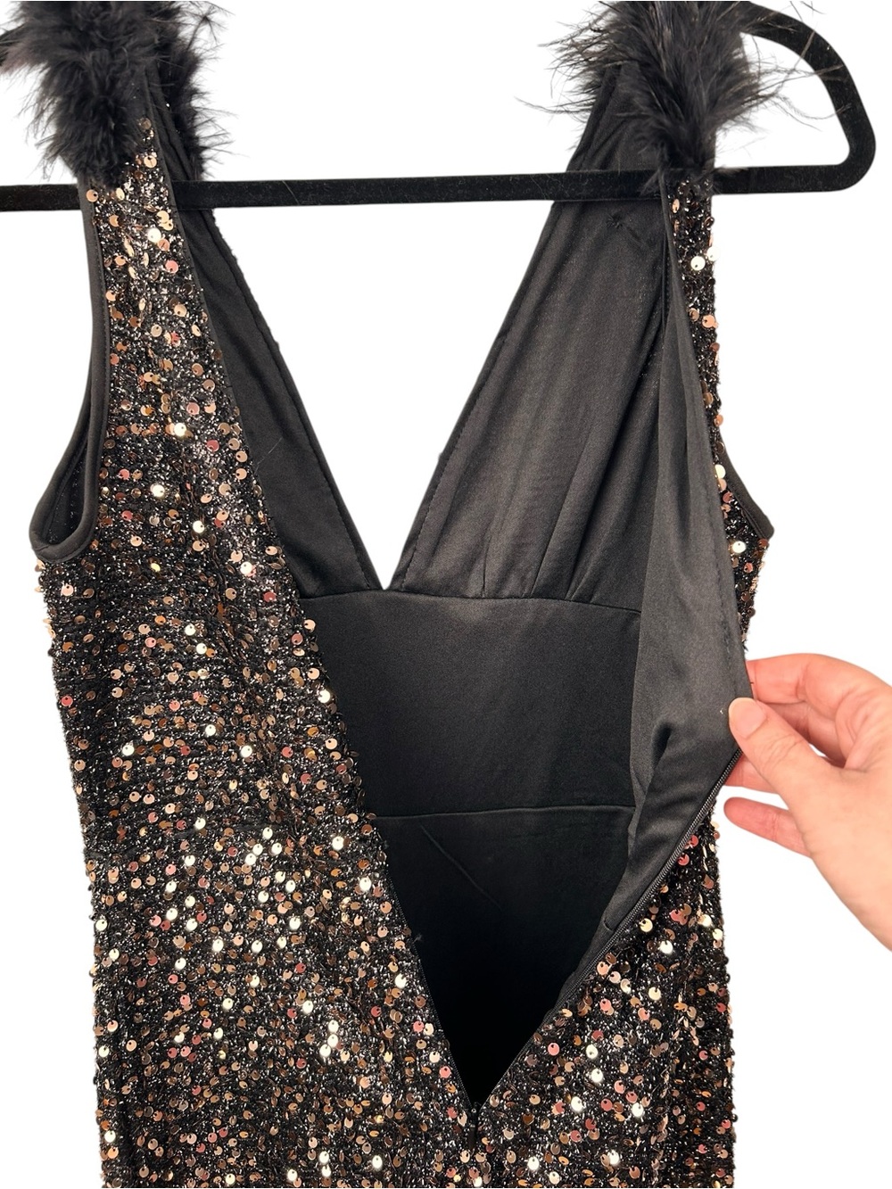Sequin Feather-Trim Black V-Neck Cocktail Dress, XL Bodycon, Formal Event - Picture 9 of 9